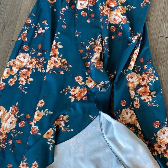 Flower Dress - size L & size M - Picture 8 of 14